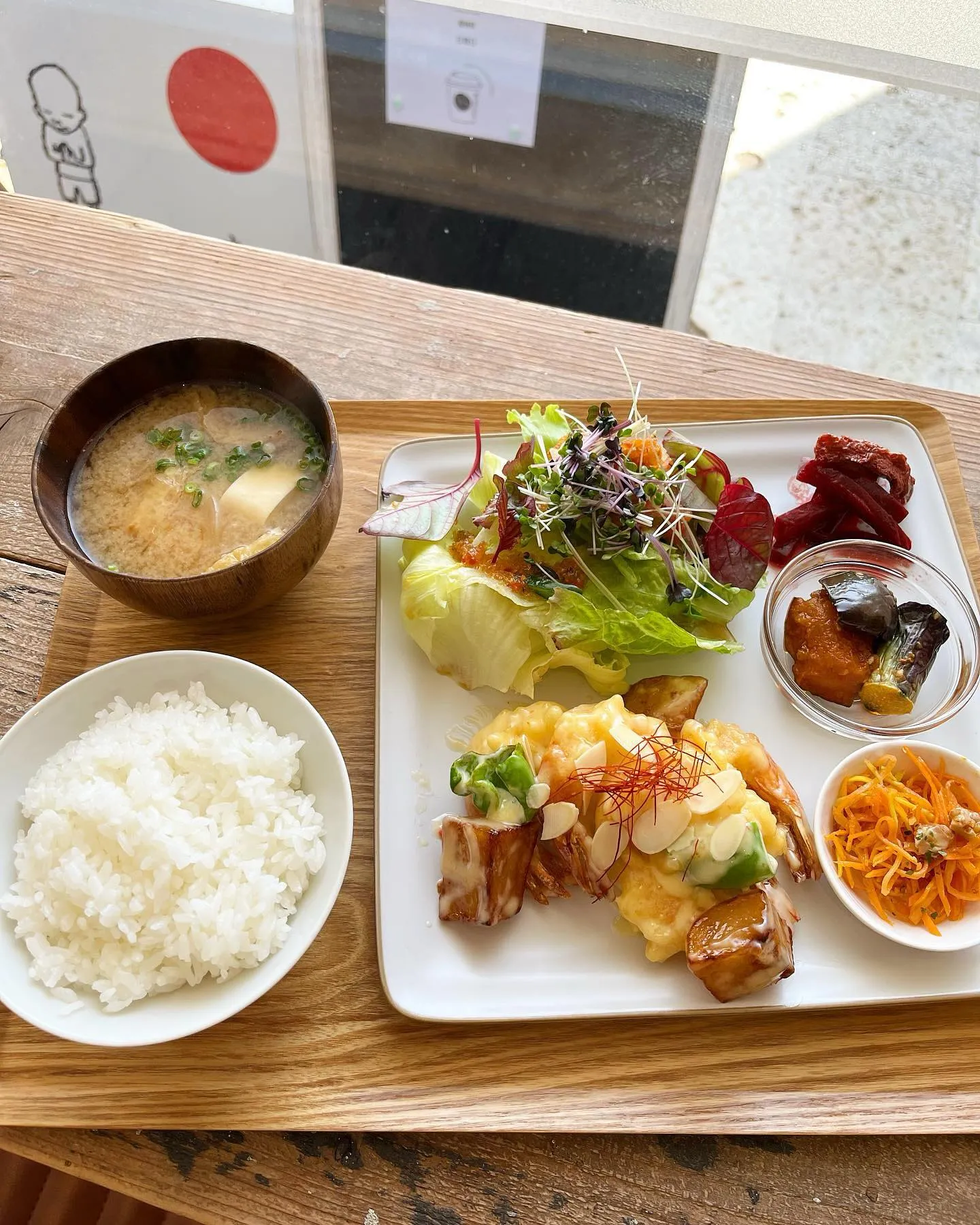 香川県　三豊市　ランチ　むく食堂