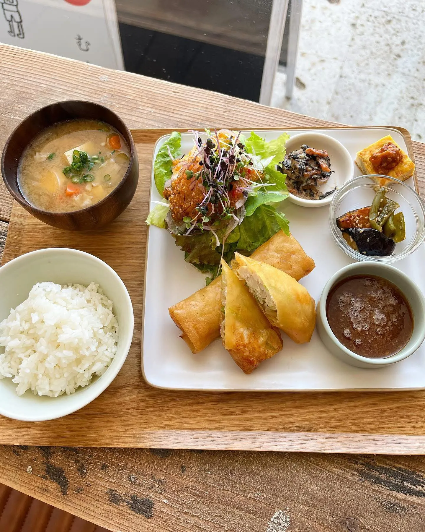 香川県　三豊市　ランチ　むく食堂