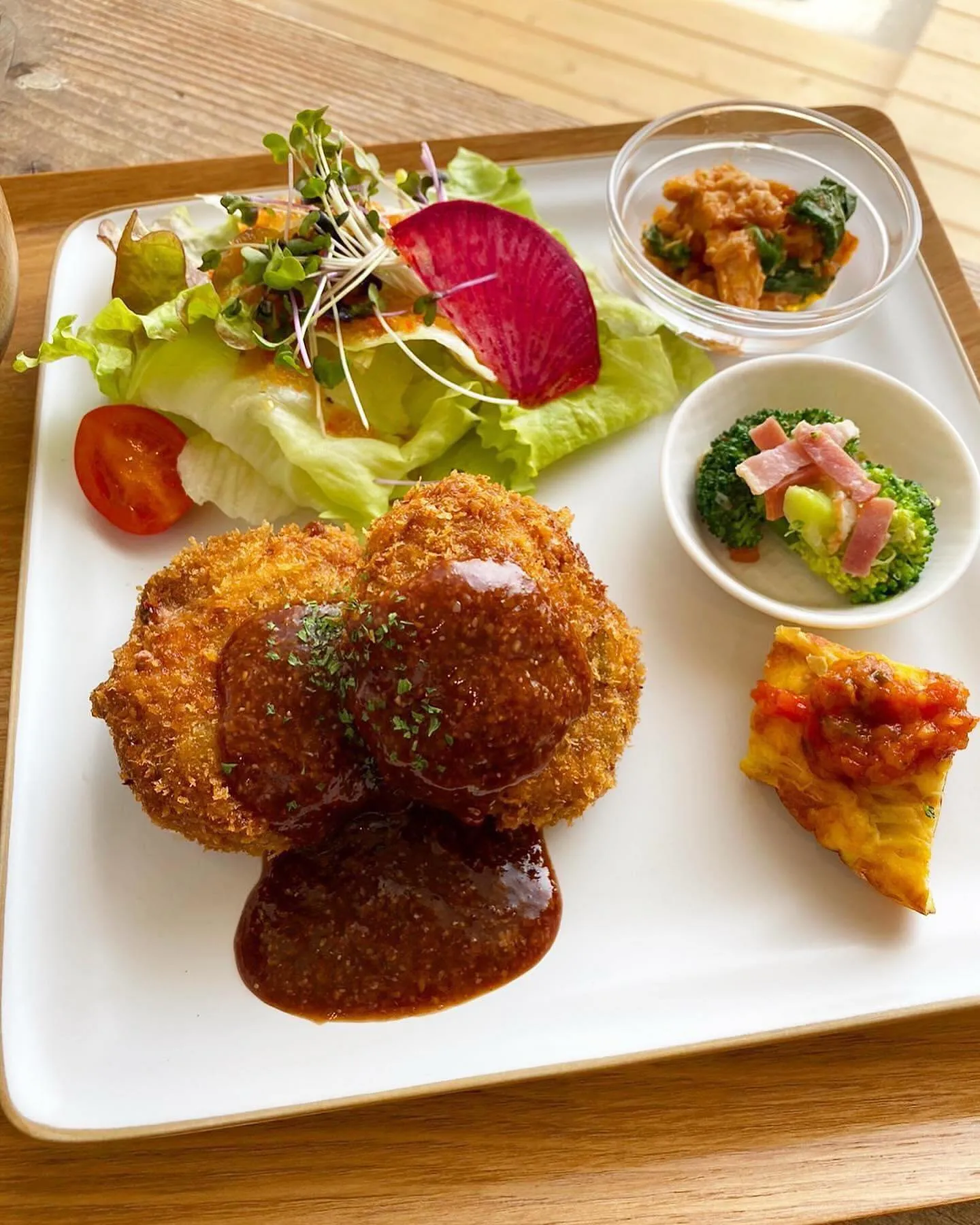 香川県　三豊市　カフェ　むく食堂