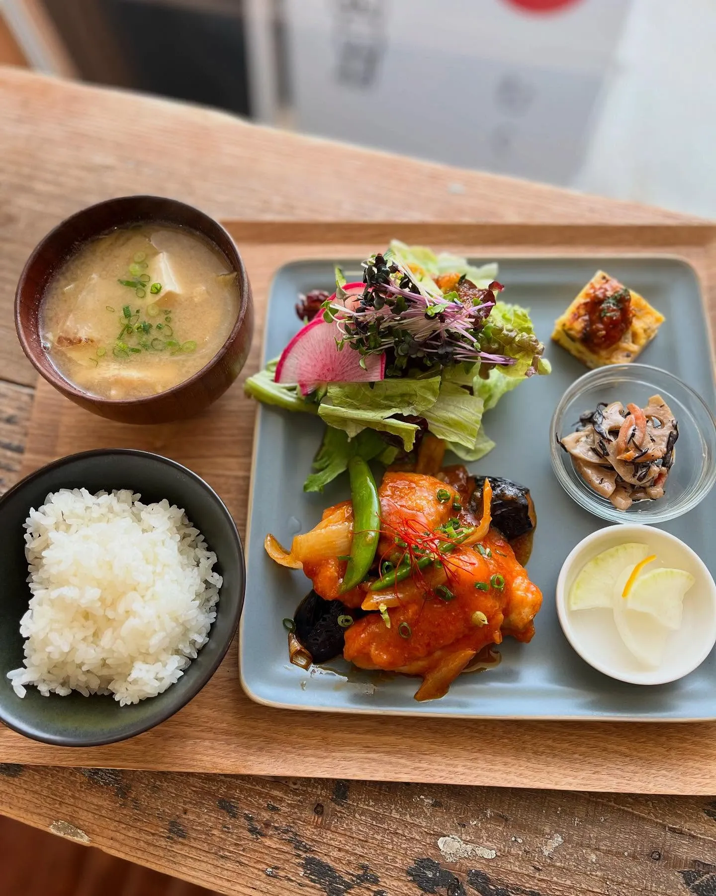 香川県　三豊市　カフェ　むく食堂